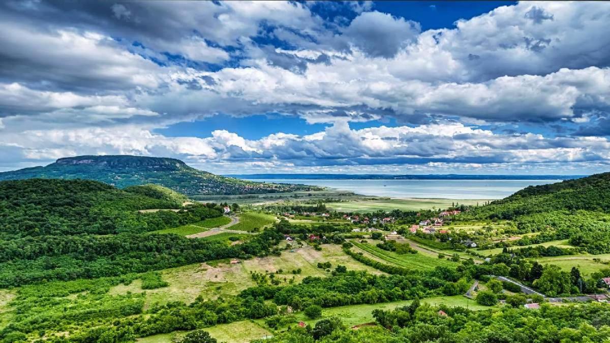 Villa Izabella Badacsonytördemic Esterno foto